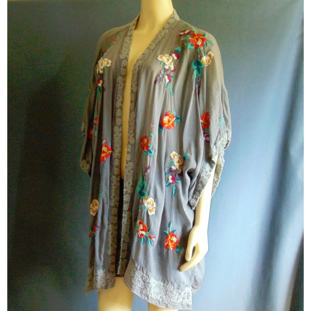 Johnny Was Embroidered Floral Kimono Jacket L - Picture 2 of 12